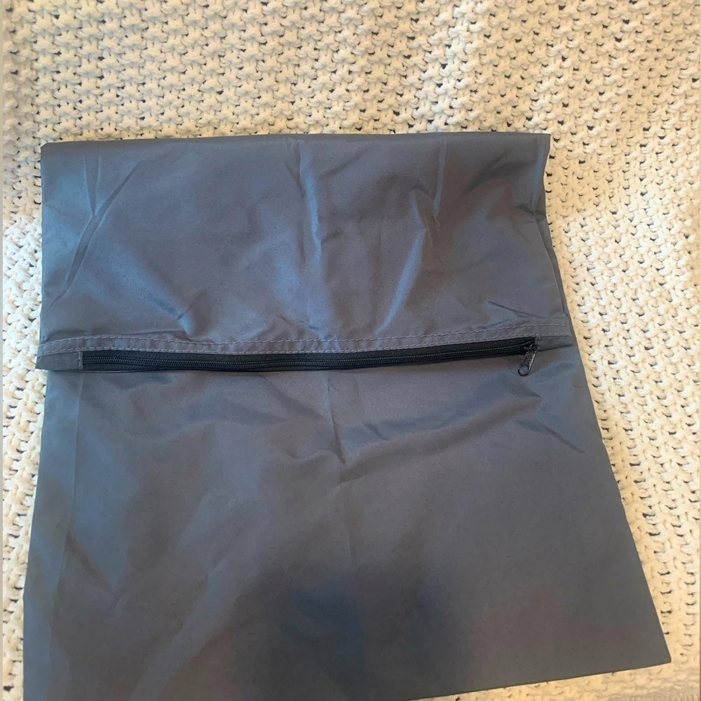 Unbranded Multipurpose Gray Zippered Nylon Pouch/Bag; 12.5" W x 19.5" H